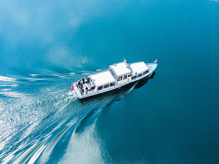Summer Breeze Cruise Charter